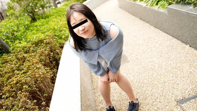 112424_01 – Em gái H-Cup lần đầu thử chơi lỗ nhị