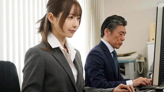 FSDSS-635 Gọi đào xả stress ai ngờ gặp ngay cô đồng nghiệp