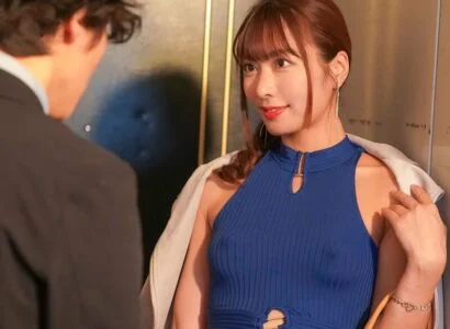 Cô hàng xóm xinh đẹp mới chuyển đến lại là một thánh dâm