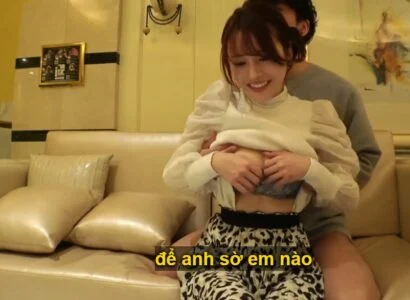 Gặp lại em tình cũ sau 3 năm, chơi em không bao sướng quá bắn cả vào trong