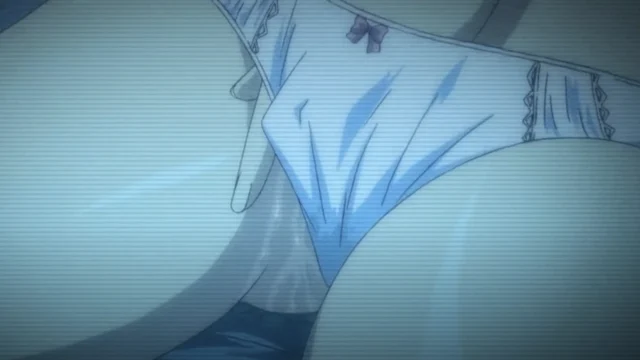 Saki bị kẻ bám đuôi tống tiền bằng ảnh nóng