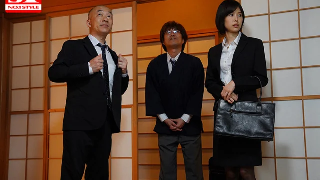 SSIS-145 Nữ thư ký bị chịch tơi tả khi đi công tác